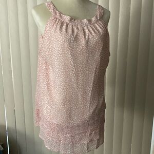 Super cute lined pink and white sleeveless top